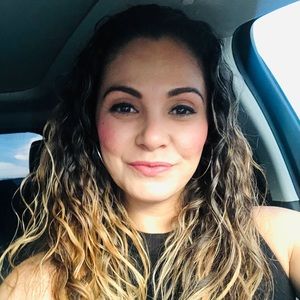 Meet your Posher, Maricela